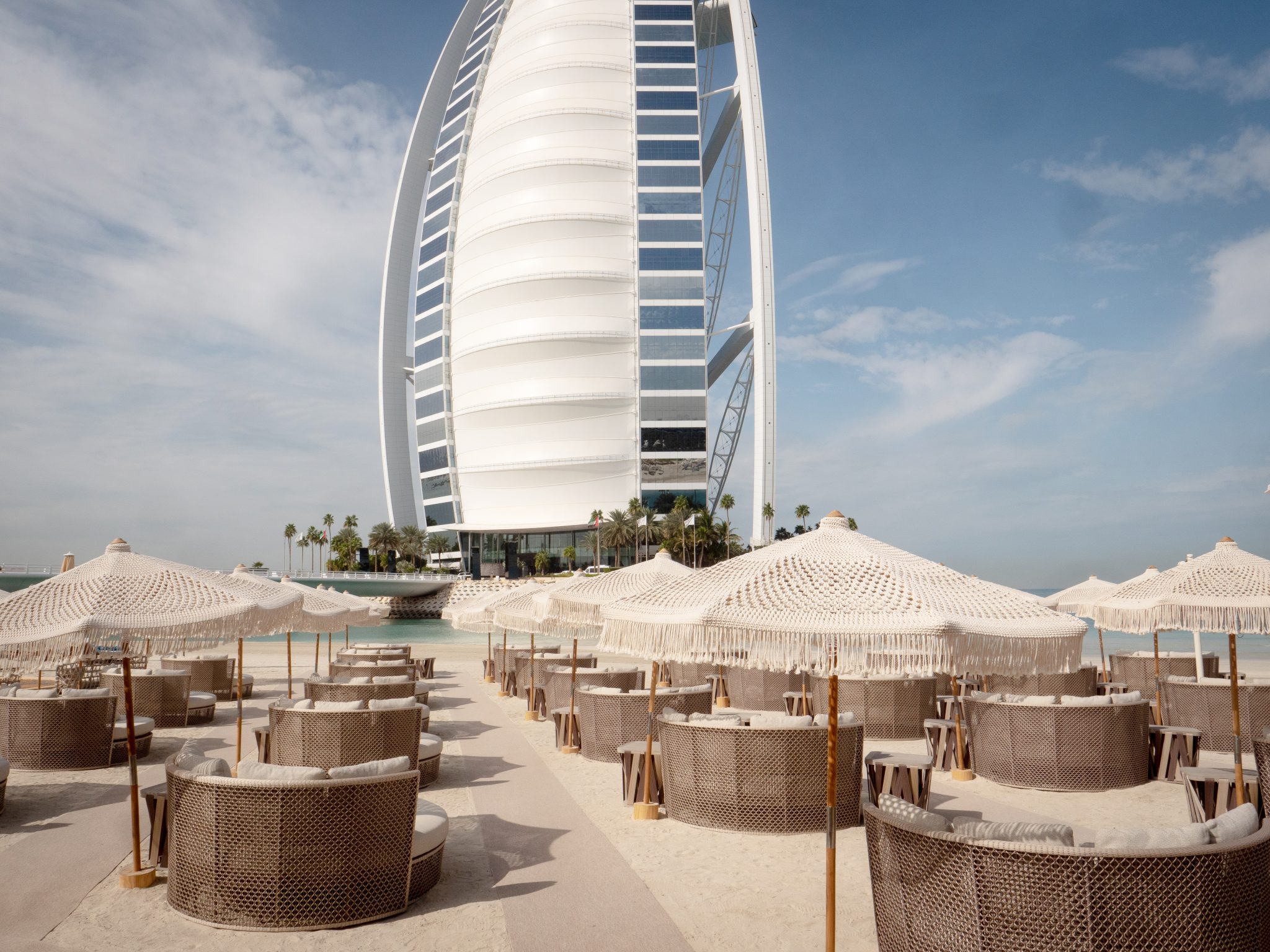 Отель в Дубае Jumeirah Beach