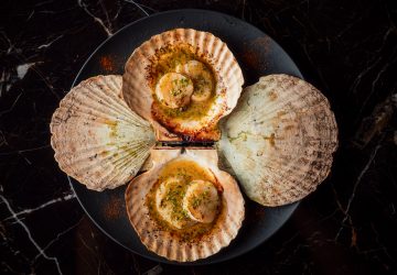 Hokkaido scallops with garlic butter and yuzu pepper