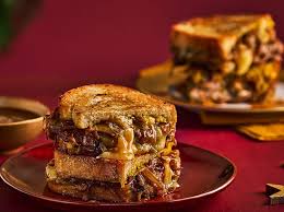 Roast beef & caramelised onion toasties