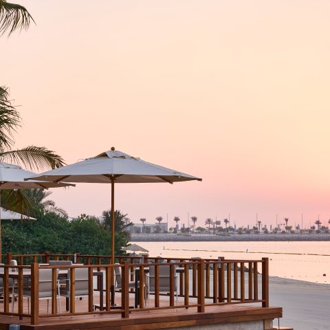 WIN A LAZY SUNDAYS BRUNCH AT THE BEACH BAR AND GRILL, WORTH AED1,500